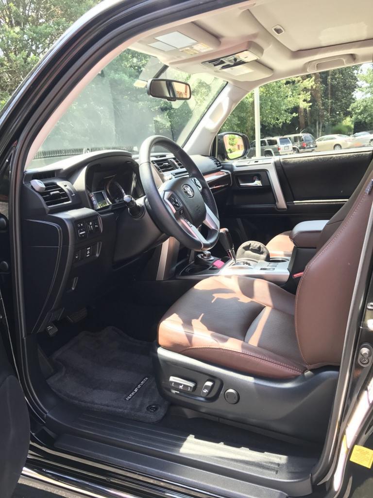 interior-mobile-car-detailing-service